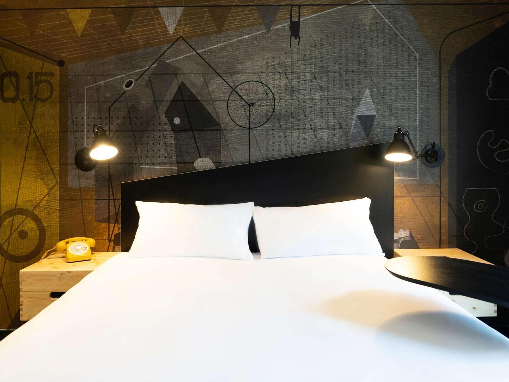 Ibis Styles Dreux Centre Gare Hotel Buitenkant foto