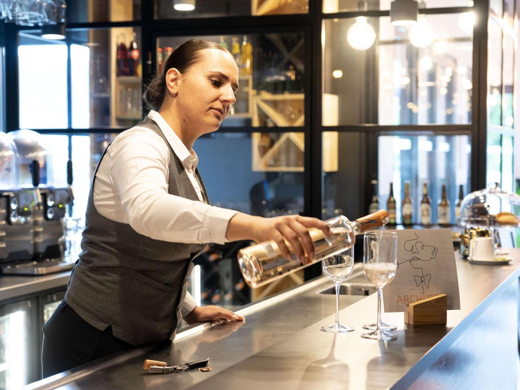 Ibis Styles Dreux Centre Gare Hotel Buitenkant foto