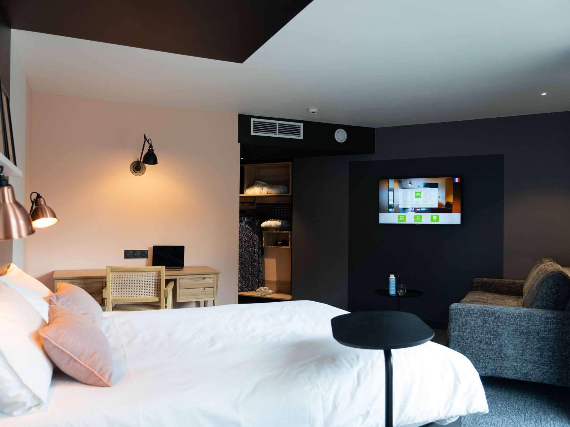 Ibis Styles Dreux Centre Gare Hotel Buitenkant foto